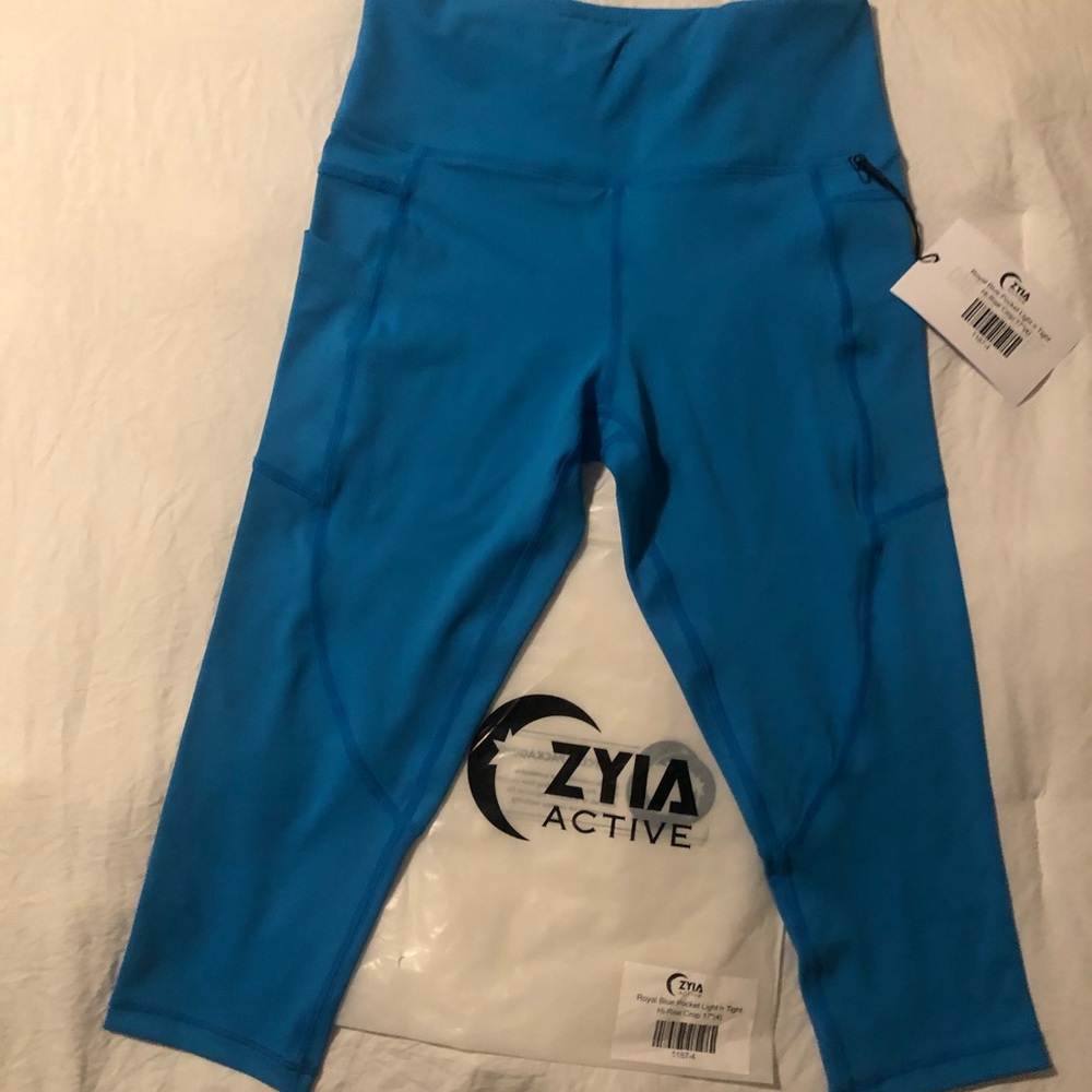 Ziya Light n Tight Crops